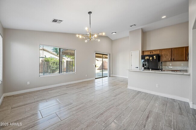 Building Photo - 10614 W Crimson Ln