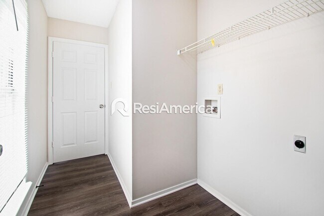 Building Photo - Fully Renovated 3BR/2B home in Olive Branch