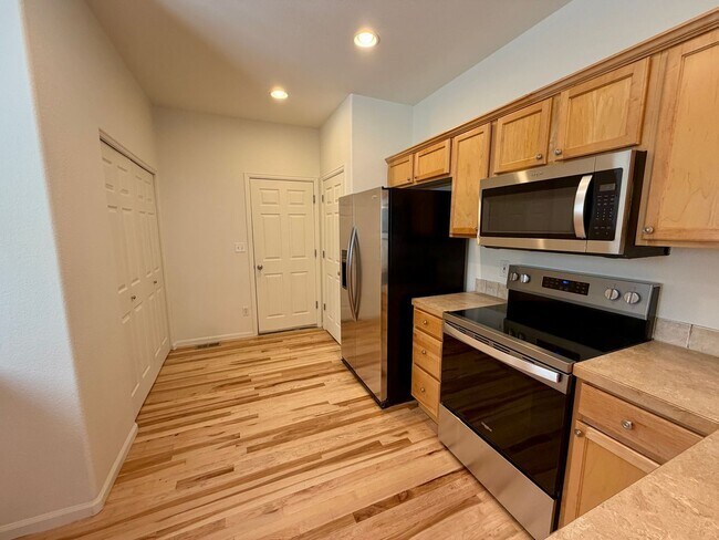 Building Photo - 3302 68th Ave Ct
