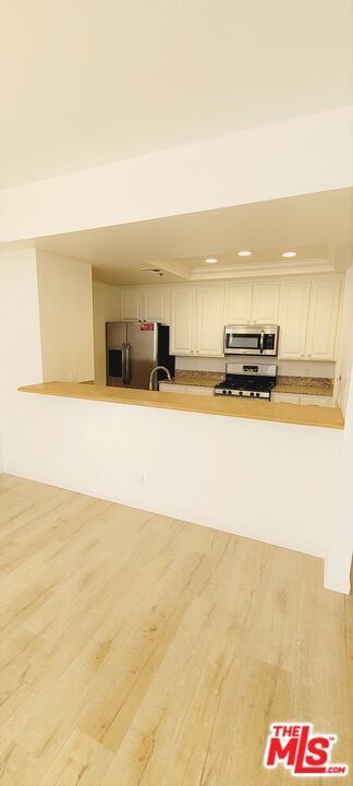 Building Photo - 1031 N Crescent Heights Blvd