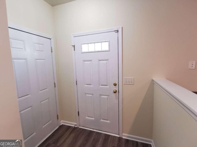 Building Photo - 2328 Suwanee Pointe Dr