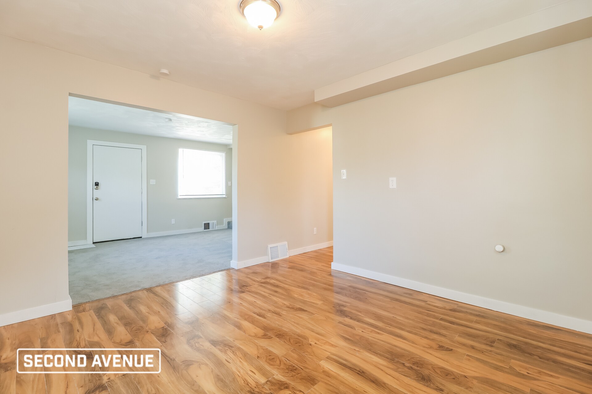 Building Photo - 701 Crestview Dr
