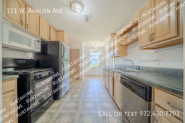 Building Photo - 111 W Avalon Ave