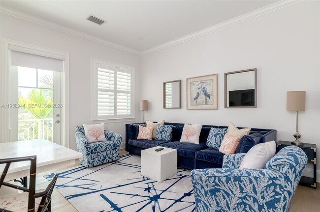 Building Photo - 11269 SE Blair Ln