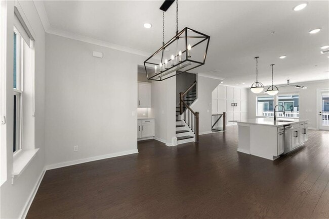 Building Photo - 455 Ashbury Dr