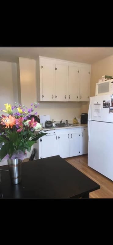 Building Photo - 148 Main St