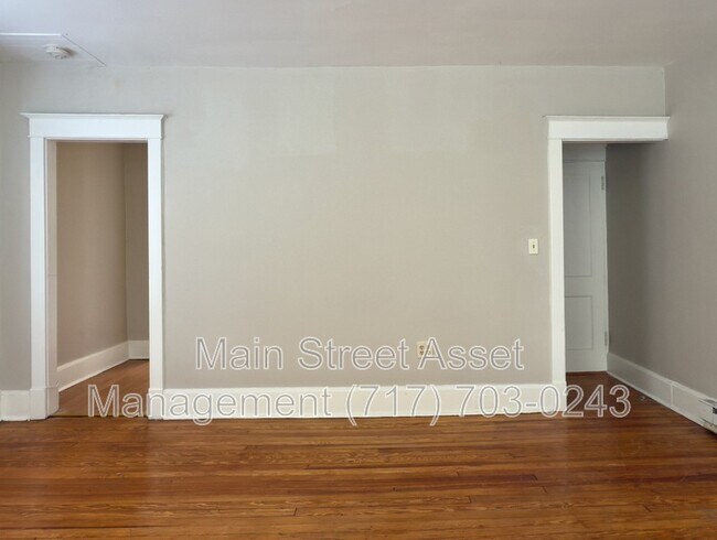 Building Photo - 2108 Walnut St