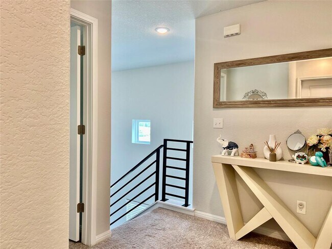 Building Photo - 6554 Marsh Ln