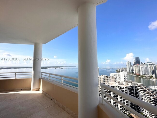 Building Photo - 808 Brickell Key Dr