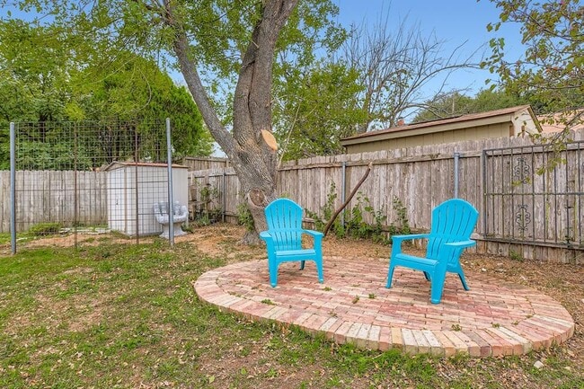 Building Photo - 1215 Speer Ln