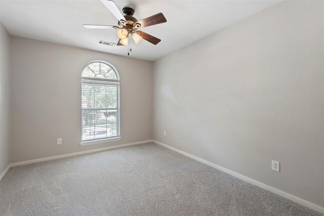 Building Photo - 35 N York Gate Ct