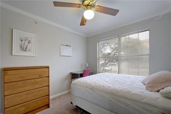 Building Photo - Centennial West Campus - Prime Time - 3BD/...