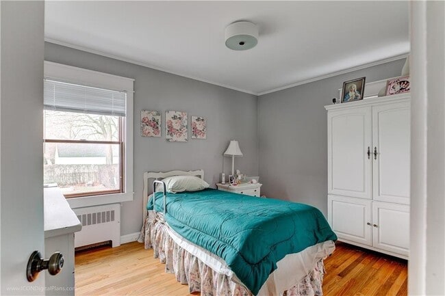 Building Photo - 4 Sagamore St