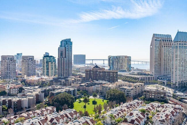 Building Photo - 700 W E St