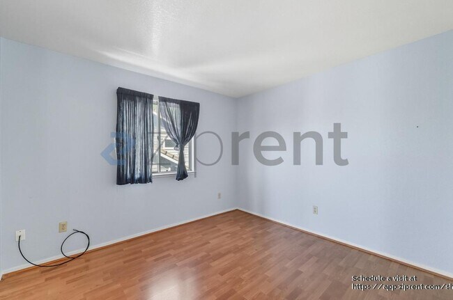 Building Photo - 14 Cider Mill Ct
