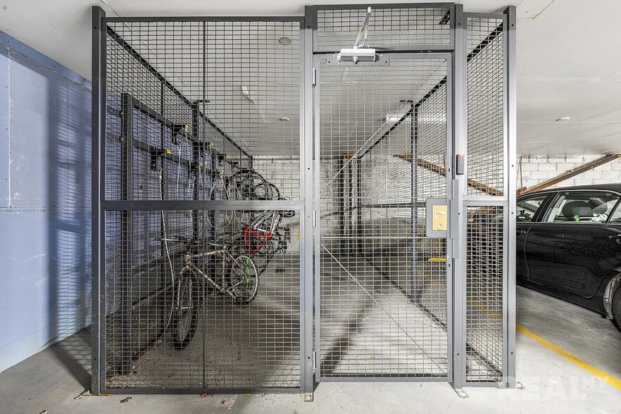 Building Photo - 525 Union Ave