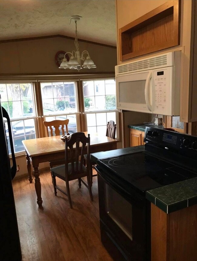 Building Photo - 296 North State Route 2