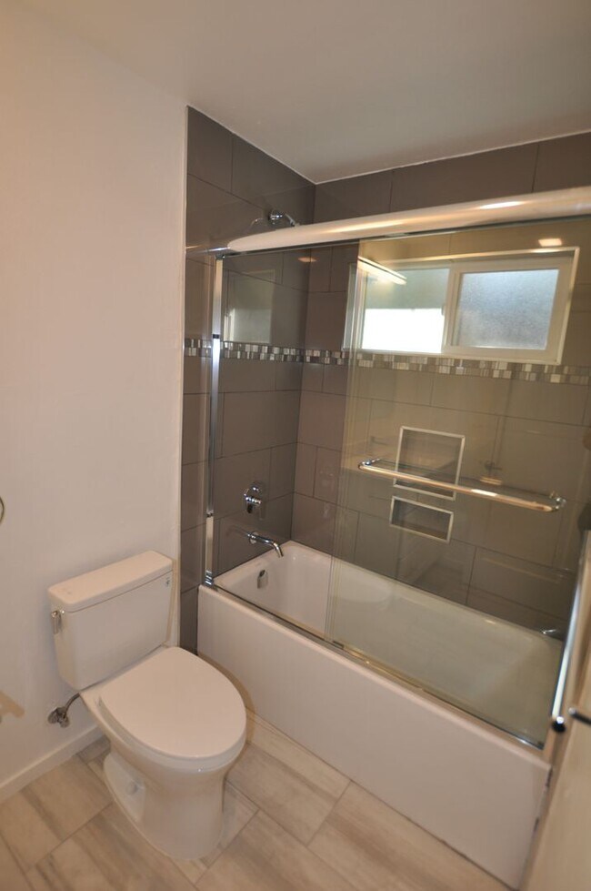 Building Photo - 655 Fairmont Ave