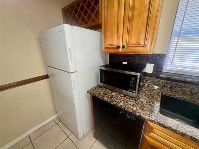 Building Photo - 1605 Shady Ridge Ct