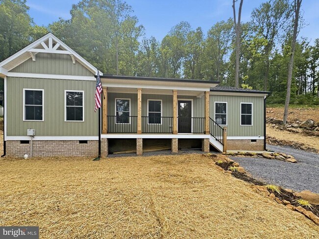Building Photo - 441 High Top Rd