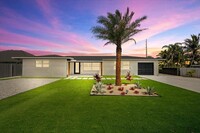 Building Photo - 12994 SE Papaya St