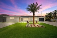 Building Photo - 12994 SE Papaya St