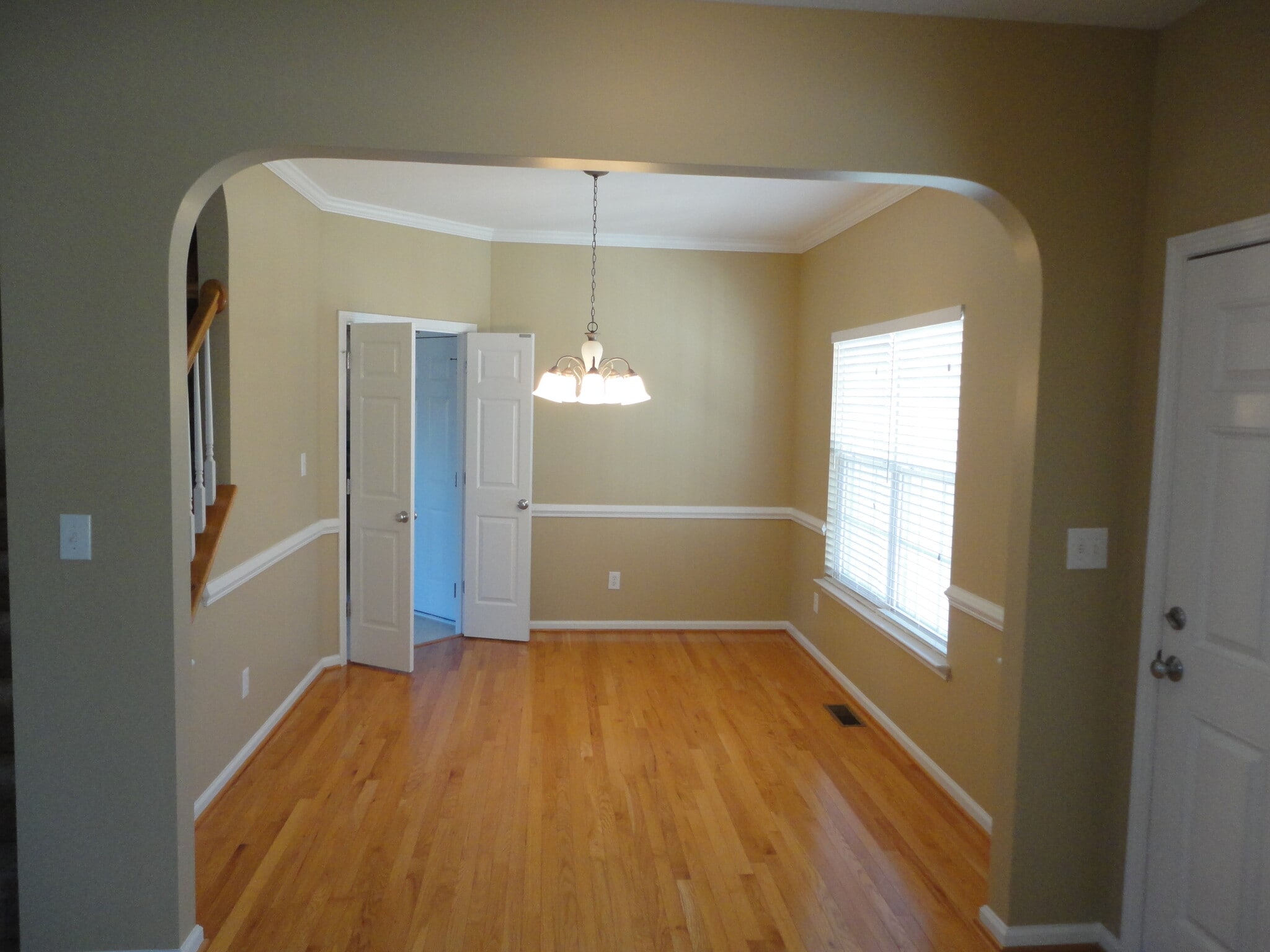 Building Photo - 3227 Enchanting Way