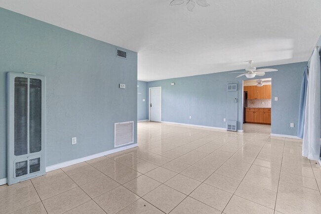 Building Photo - 2596 Starlite Ln