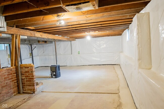 Building Photo - 1444 N Mill Creek Rd