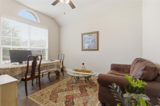 Building Photo - 1012 Kensington Wy