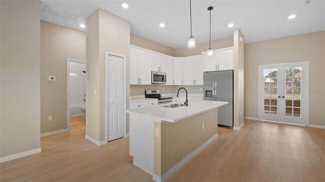 Building Photo - 13639 Begonia Cir