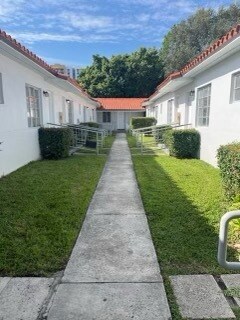 Building Photo - 930 SW 6 St | Little Havana (East Little Havana)