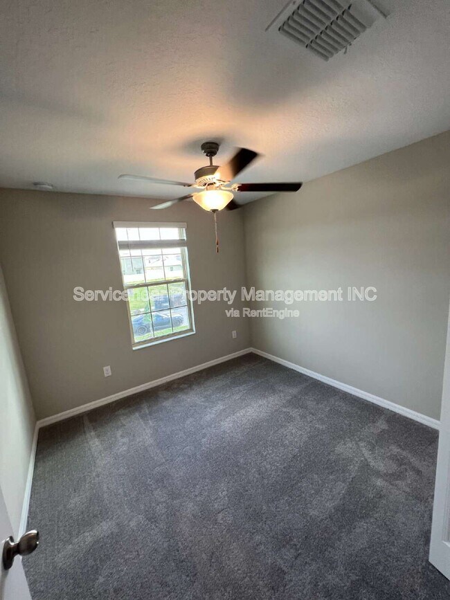 Building Photo - 12032 MIracle Mile Dr