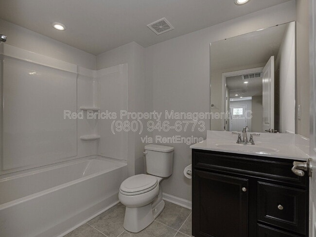 Building Photo - 1011 Ketchum Ct