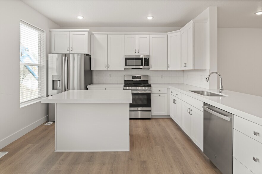 Building Photo - 3464 S Forres Ct