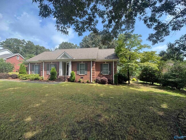 Building Photo - 109 Simmons Dr