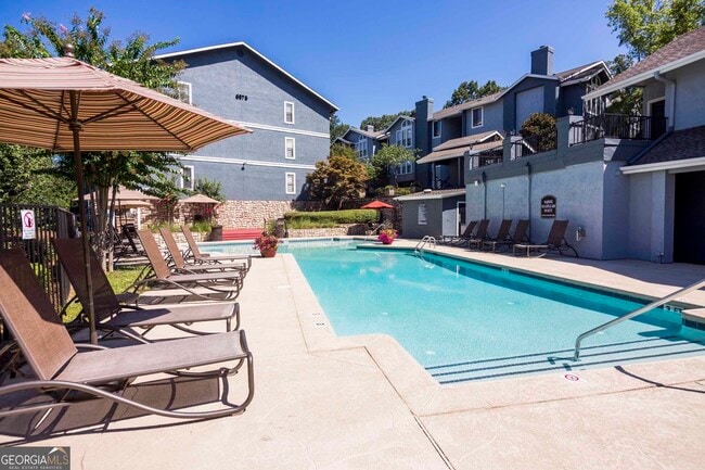 Building Photo - 6873 Peachtree Blvd