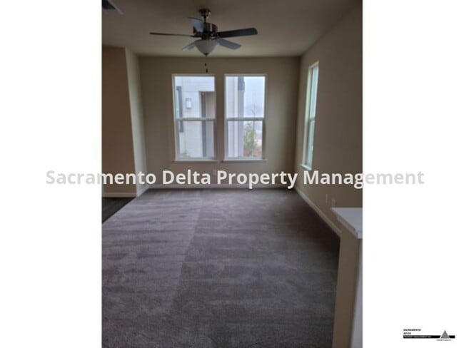 Building Photo - Wonderful Elk Grove Home