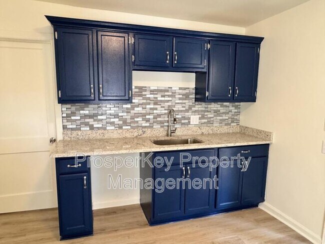 Building Photo - 4249 Lamore St