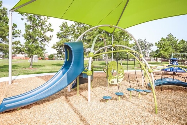 Building Photo - 8219 Ivy Wood Ct