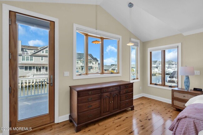 Building Photo - 326 Cutter Ln