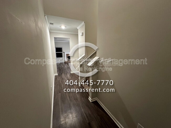 Building Photo - 112 Squarewood Ln NW