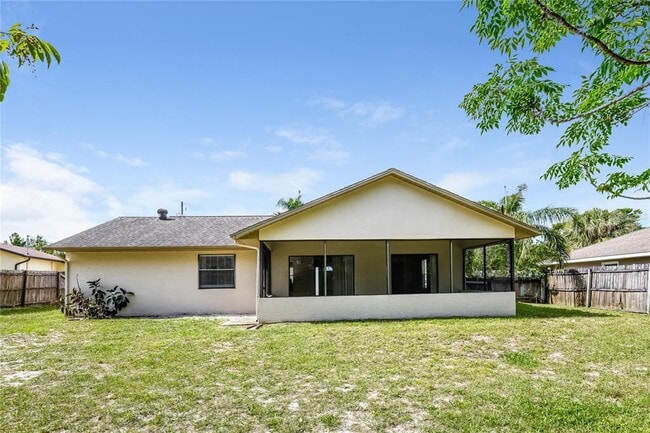 Building Photo - 9637 Langan St