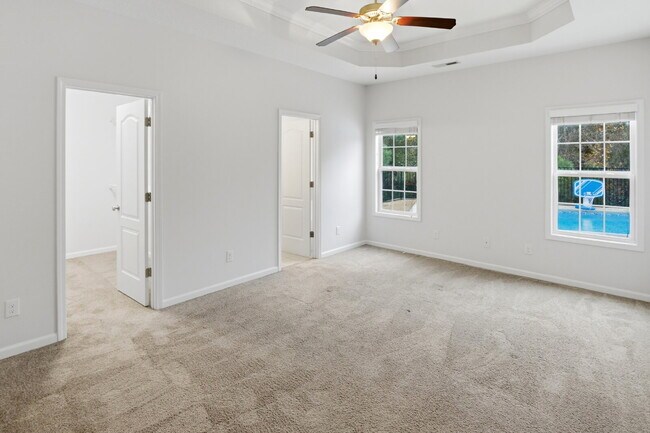 Building Photo - 124 Regatta Way