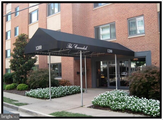 Building Photo - 1200 S Arlington Ridge Rd