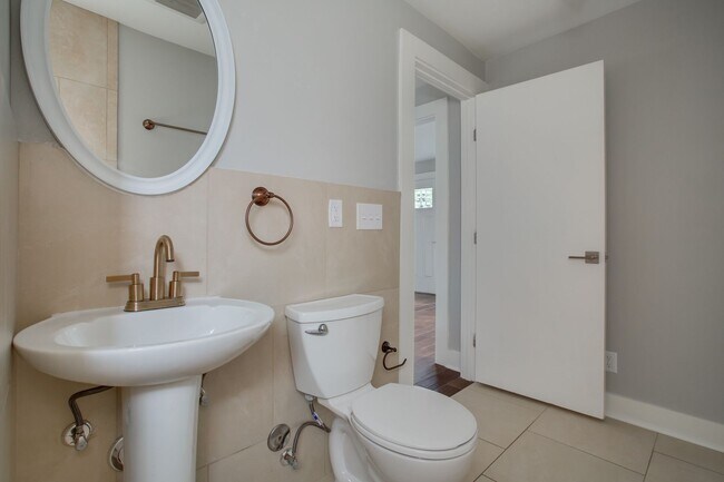 Building Photo - 4500 Avenue H