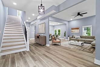 Building Photo - Stunning Fully Renovated Home in the Heart of Historic Oakland City