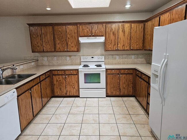 Building Photo - 2541 Fred Daugherty Ave