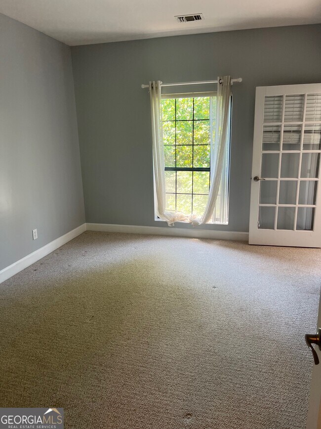 Building Photo - 3071 Lenox Rd NE