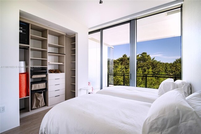 Building Photo - 8701 Collins Ave